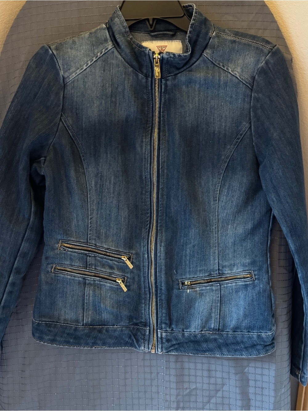 Guess Women's Dark Indigo Denim Jacket with Zip Pockets - Picture 2 of 6